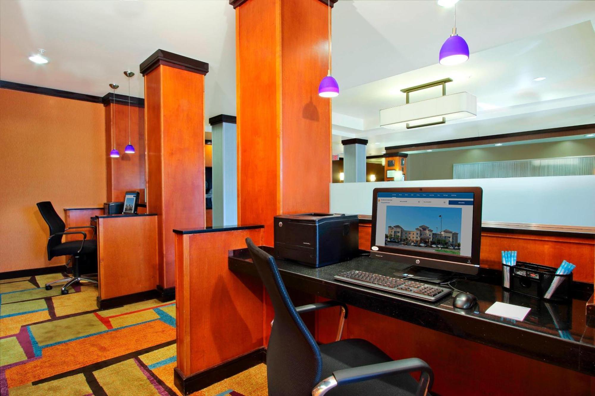 Fairfield Inn & Suites Fresno Кловис Экстерьер фото