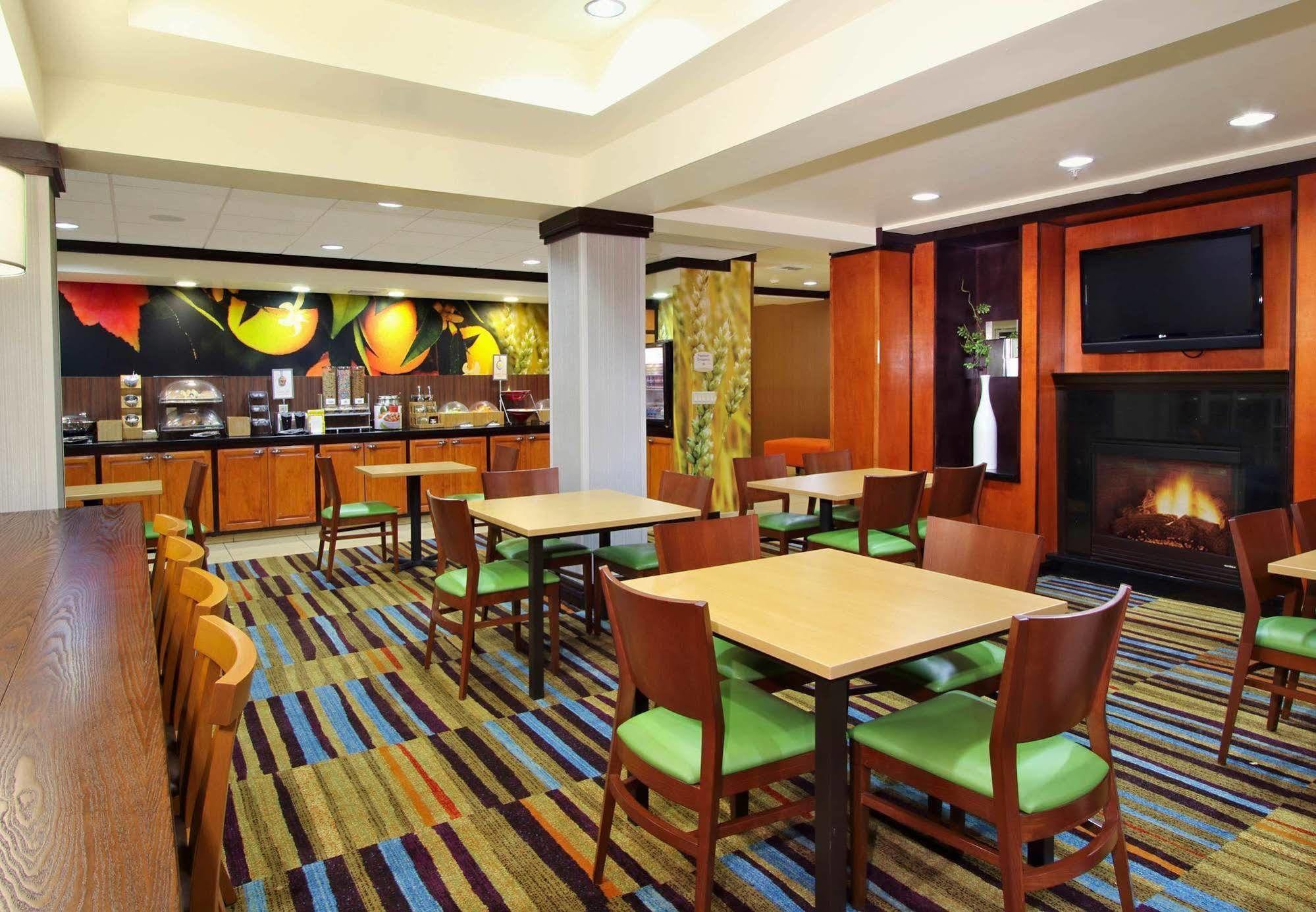 Fairfield Inn & Suites Fresno Кловис Экстерьер фото